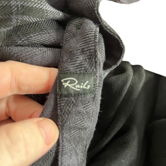 Rails Black and Grey Plaid Button Down Hunter Shirt size XS - Picture 4 of 7